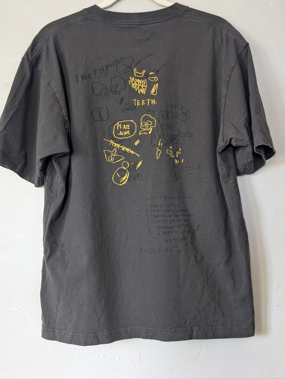 Uniqlo UT Jean-Michel Basquiat Graphic T-Shirt Large Black Art Tee